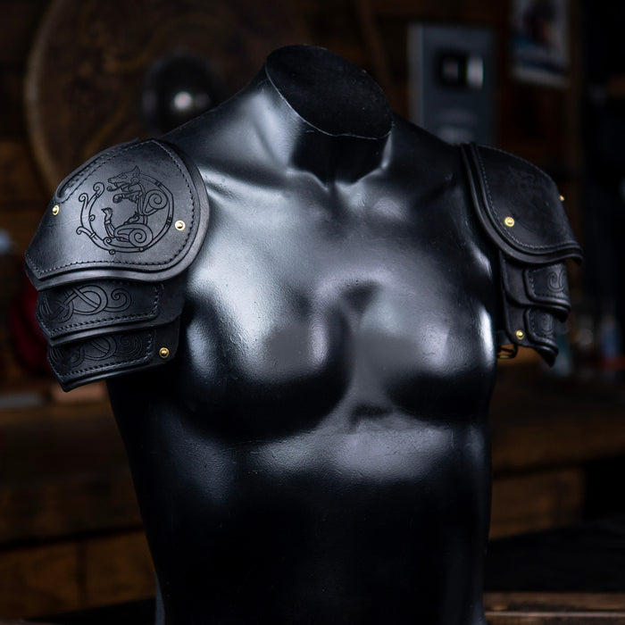 Shoulder Armor Pattern / Spaulder Pattern - Leather Armor - SVG PDF